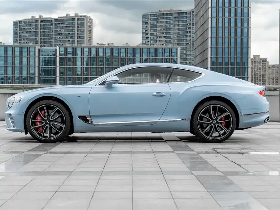 Bentley Continental 2023 из CN, фото 6