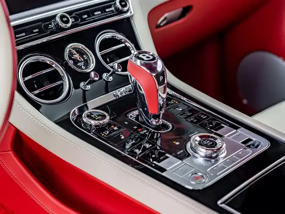 Bentley Continental 2023 из CN, фото 9