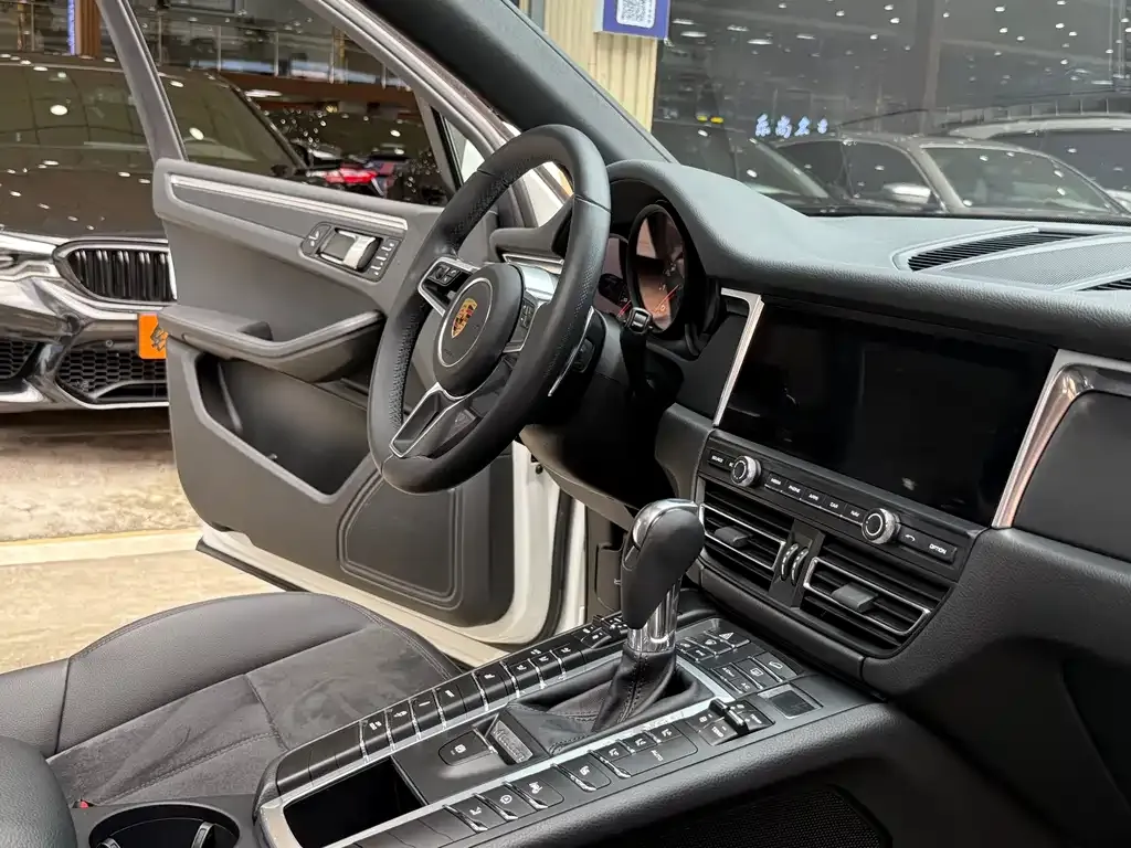 Porsche Macan 2021 из CN, фото 10