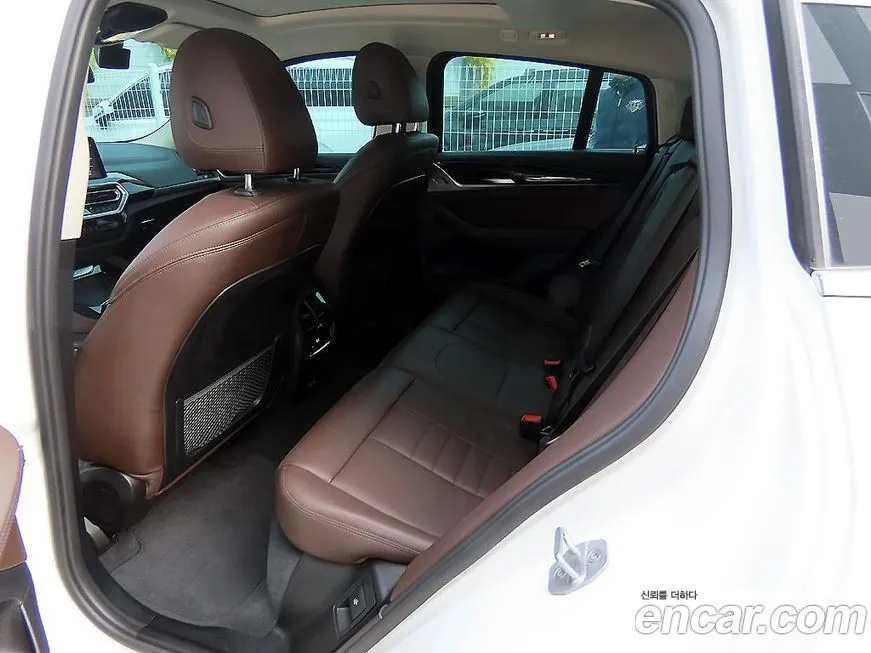 BMW X4 2023 из KR, фото 6