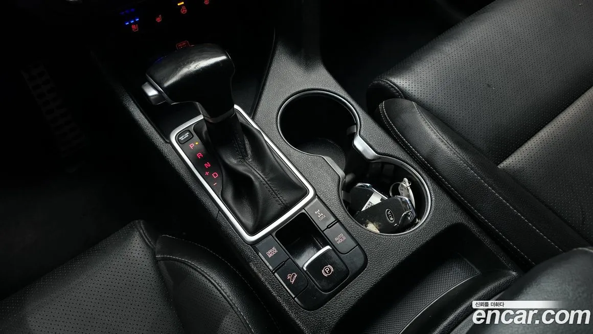Kia Sportage — фото 9