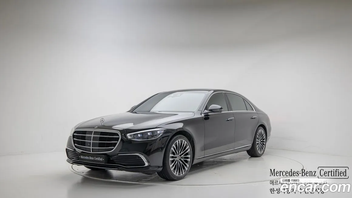 Mercedes-Benz S-Class — фото 1