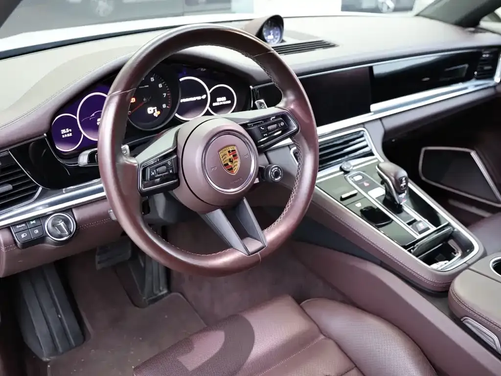 Porsche Panamera — фото 10