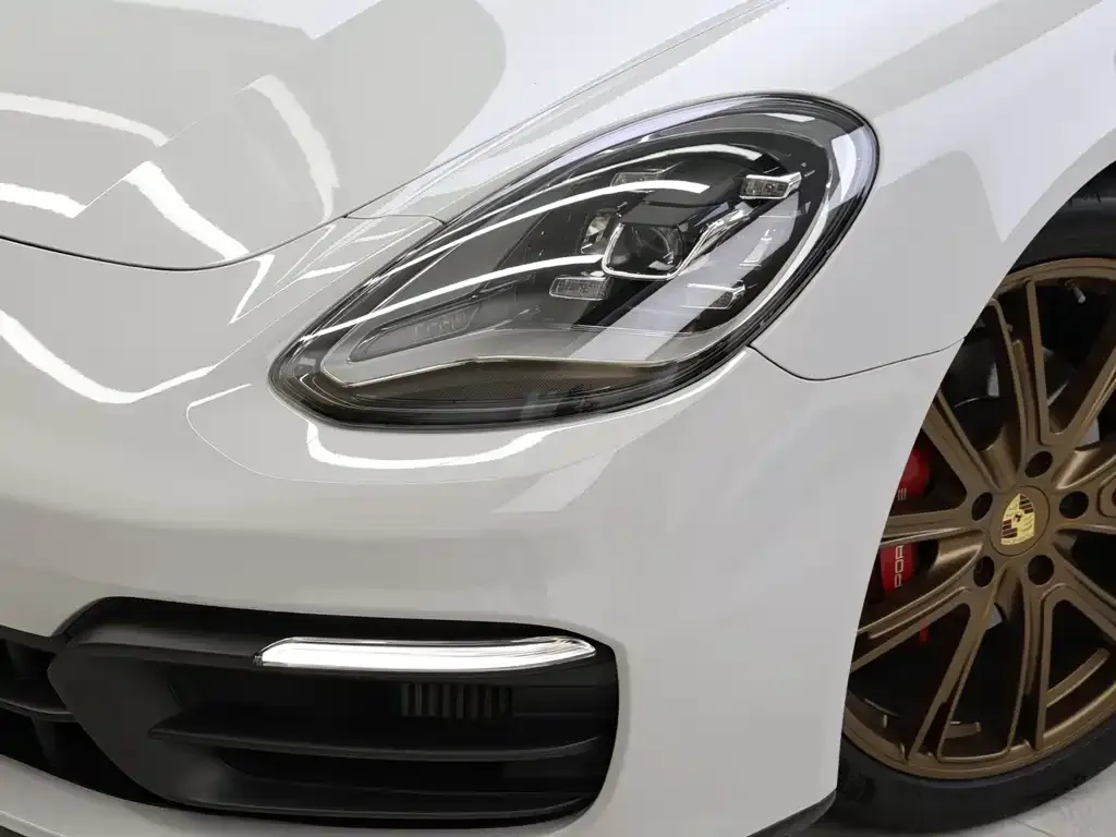 Porsche Panamera — фото 8