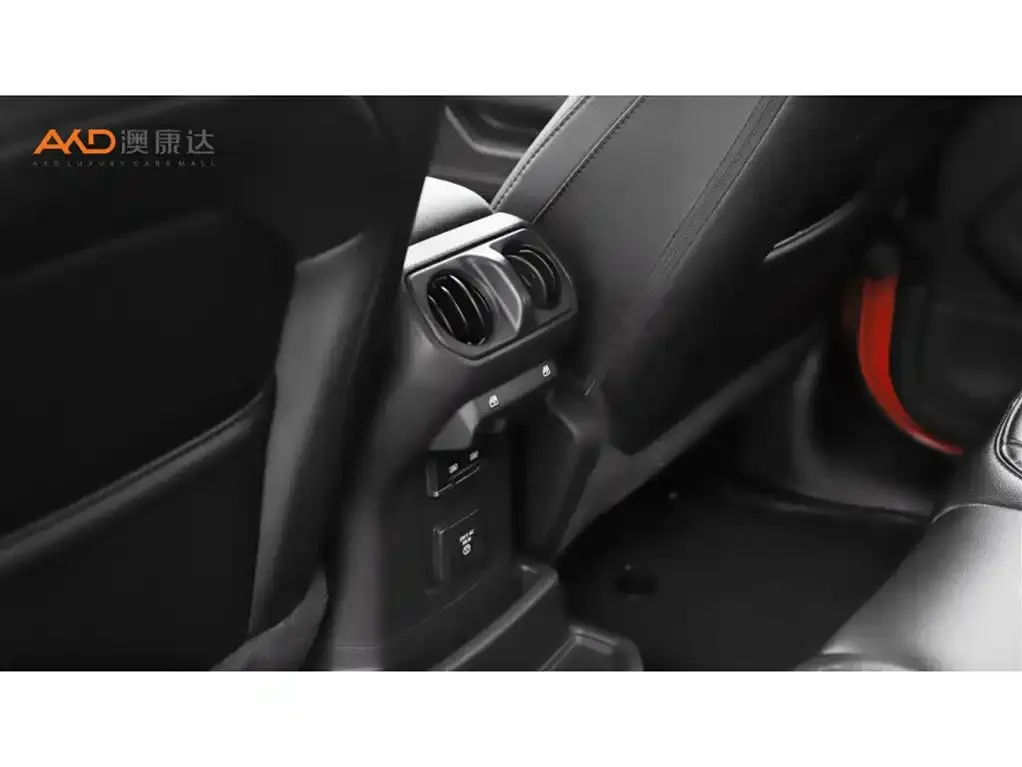 Jeep Wrangler 2023 из CN, фото 9