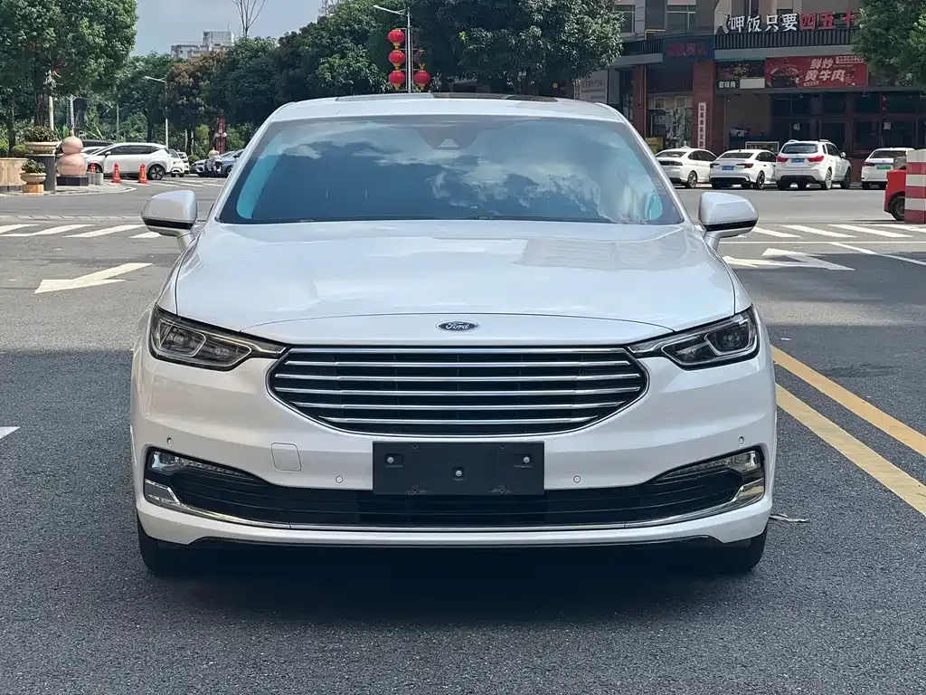 Ford Taurus 2021 из CN, фото 2