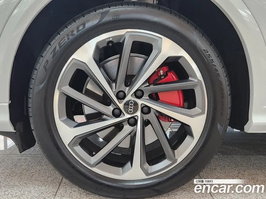 Audi Q5 2025 из KR, фото 5