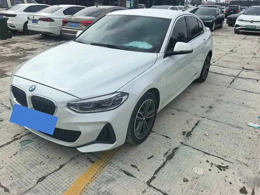 BMW 1 Series — фото 1