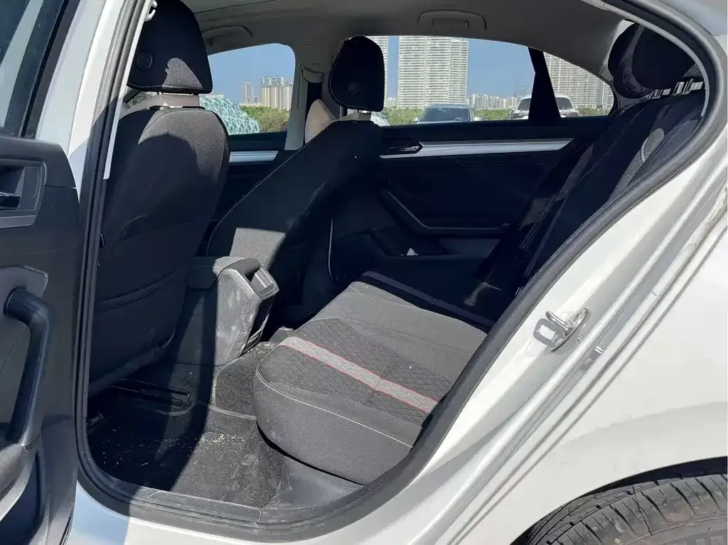 Volkswagen Lamando 2021 из CN, фото 6