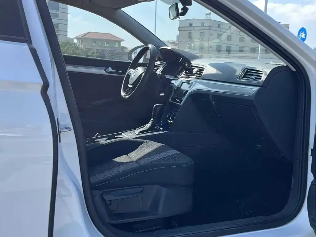 Volkswagen Lamando 2021 из CN, фото 8
