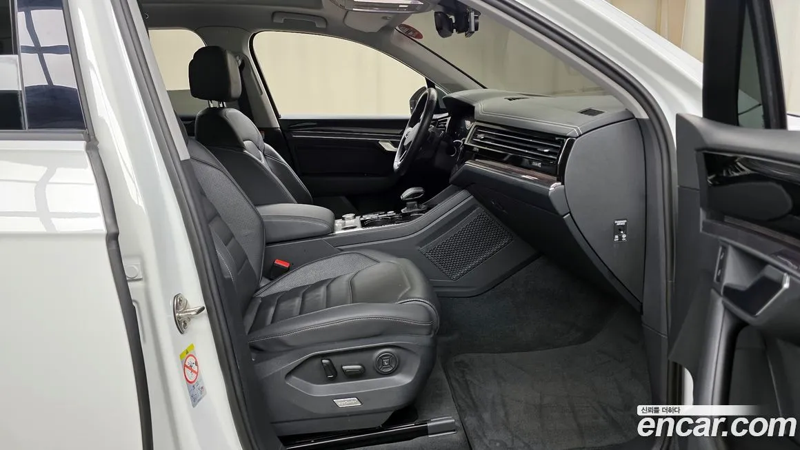 Volkswagen Touareg 2022 из KR, фото 10