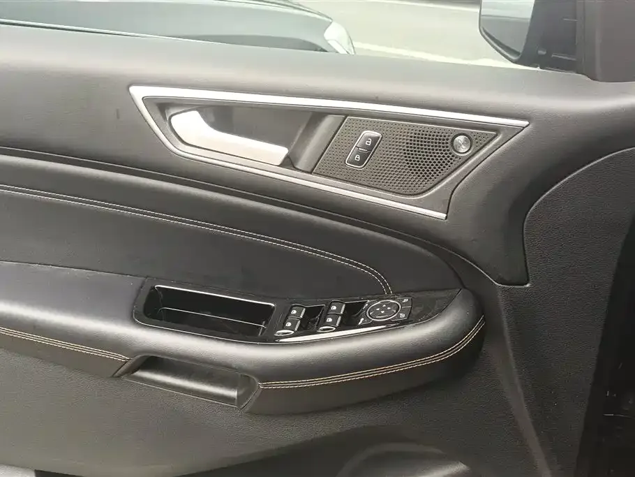 Ford Edge 2022 из CN, фото 7