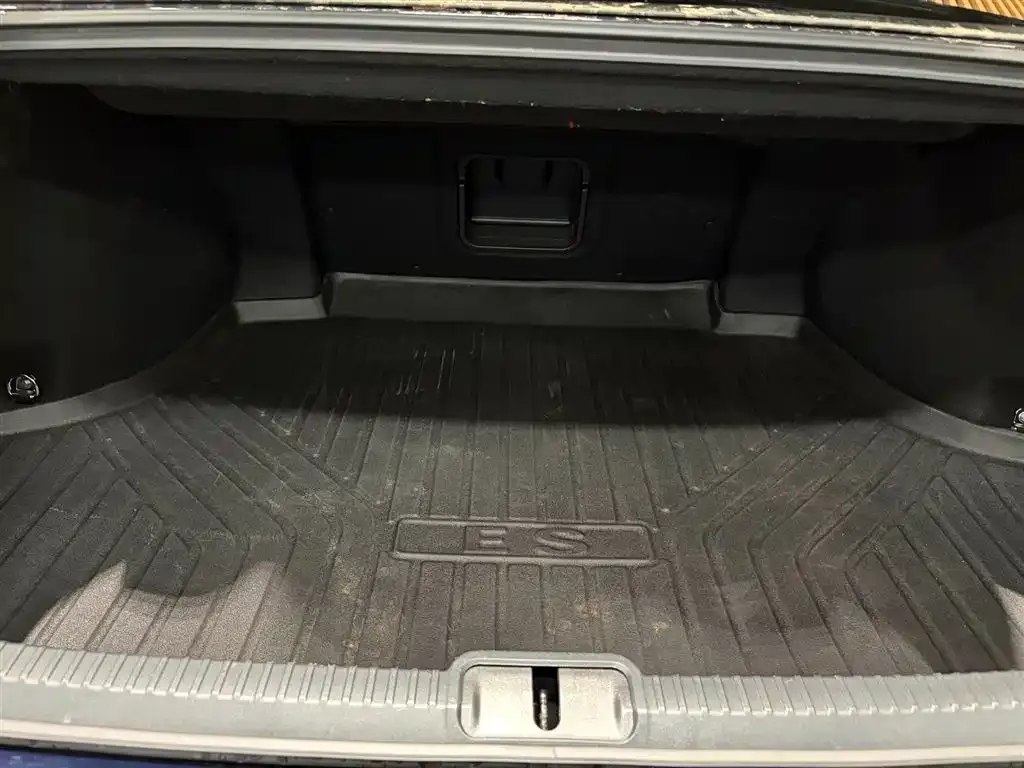 Lexus ES 2023 из CN, фото 10