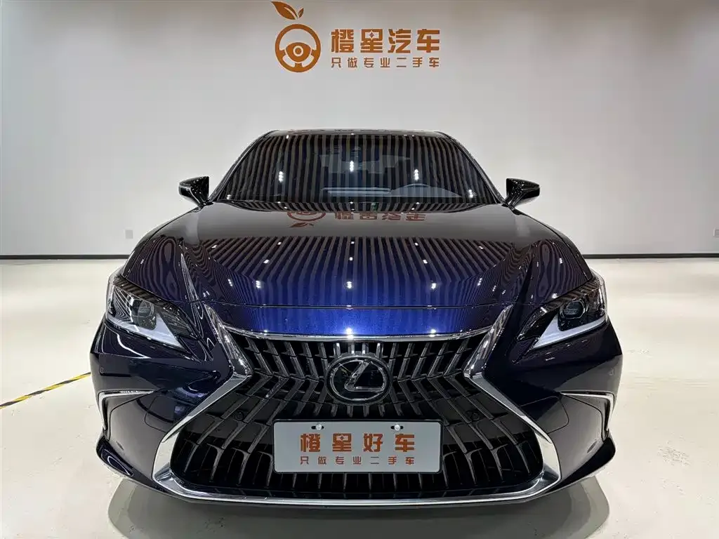 Lexus ES 2023 из CN, фото 2
