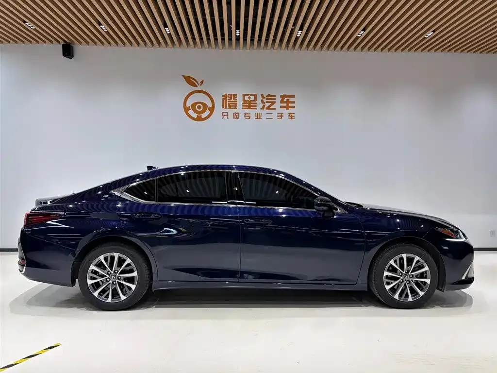 Lexus ES 2023 из CN, фото 3