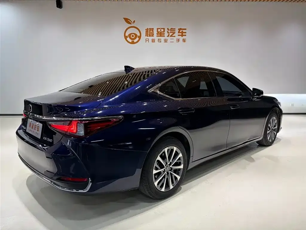 Lexus ES 2023 из CN, фото 4