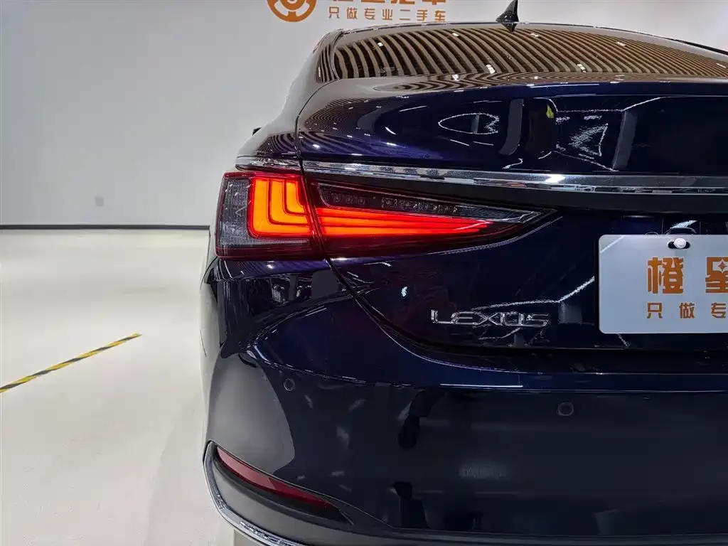Lexus ES 2023 из CN, фото 7