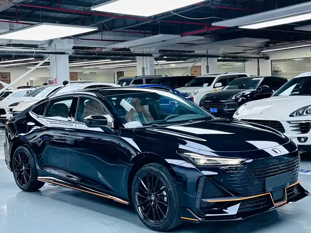 Changan UNI-V 2025 из CN, фото 3