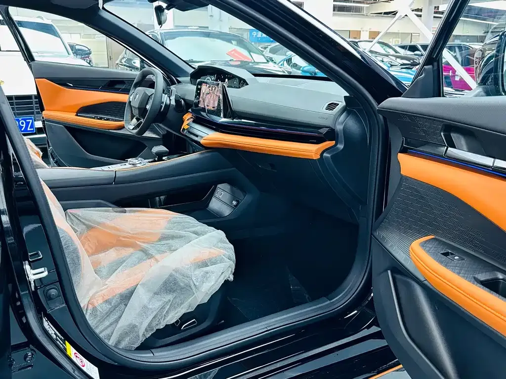 Changan UNI-V 2025 из CN, фото 8