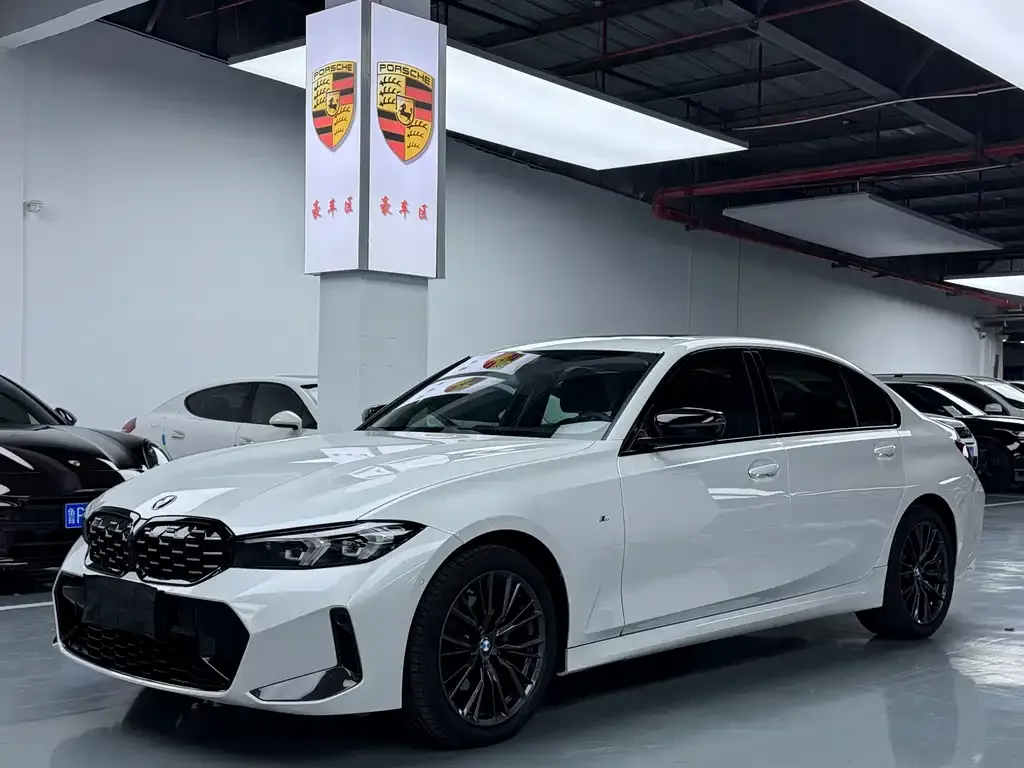 BMW 3 Series 2024 из CN, фото 1