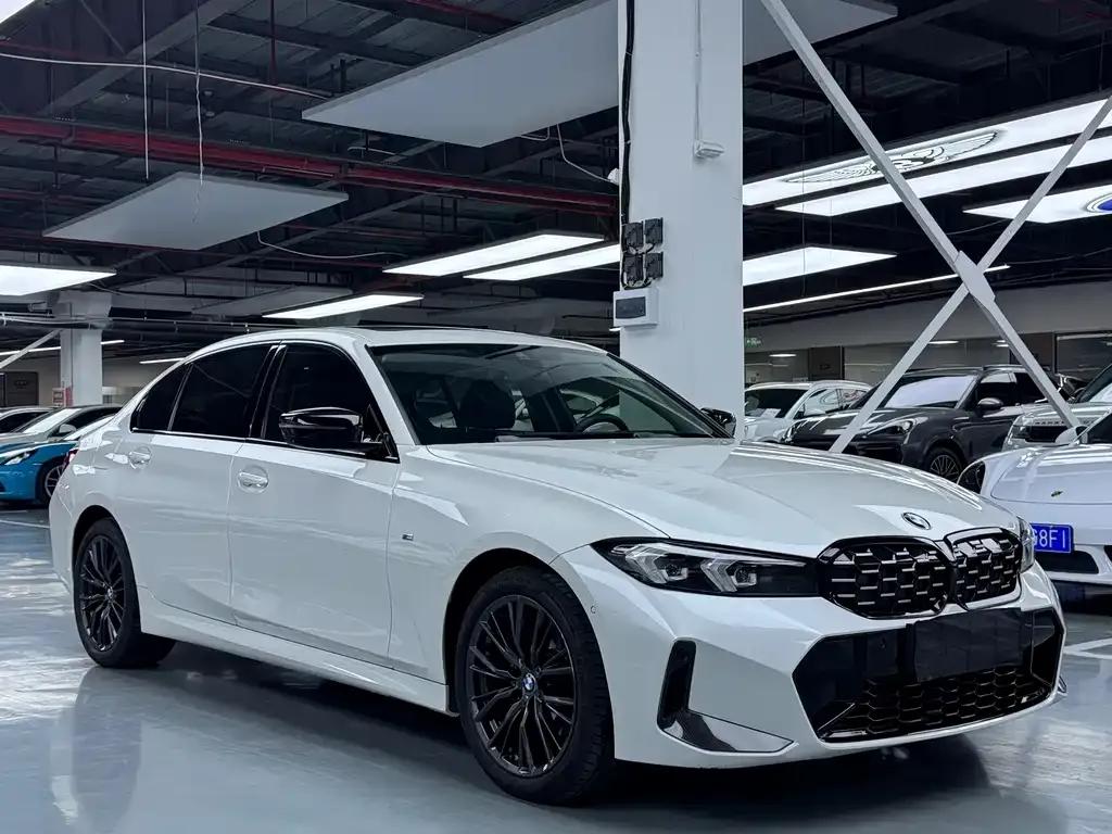 BMW 3 Series 2024 из CN, фото 3