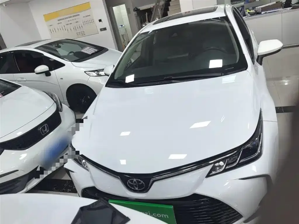 Toyota Corolla 2022 из CN, фото 3
