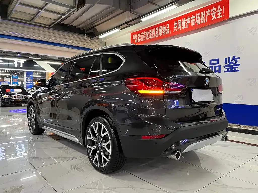 BMW X1 2021 из CN, фото 3