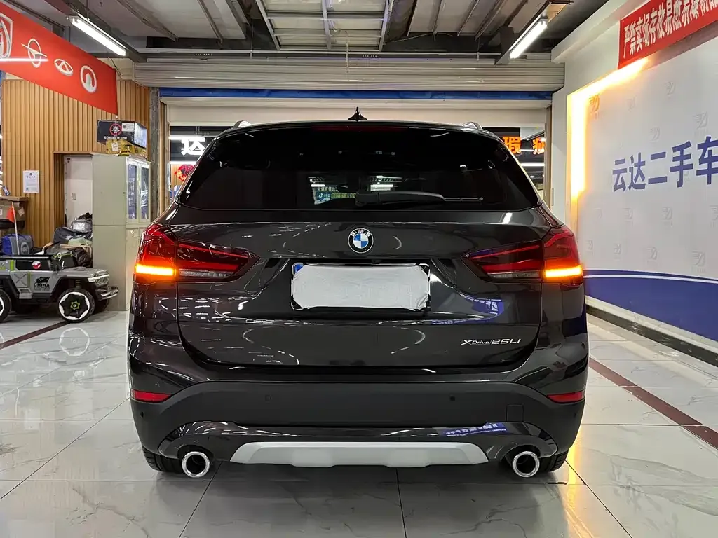 BMW X1 2021 из CN, фото 4
