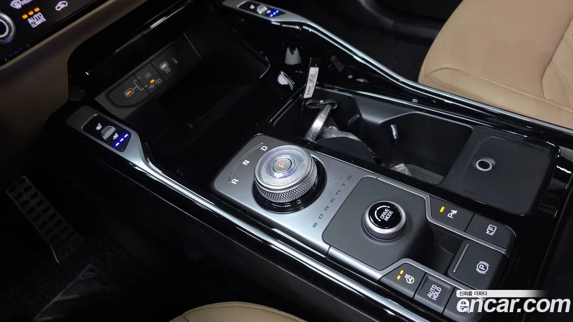 Kia Sorento — фото 9
