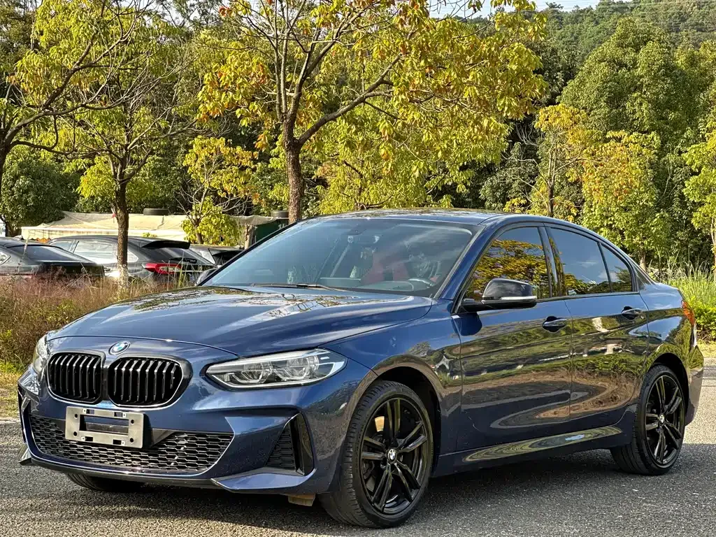 BMW 1 Series — фото 1
