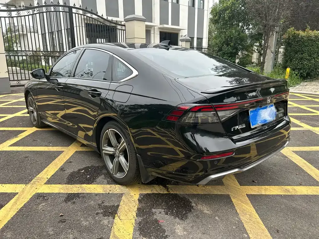Honda Accord — фото 5