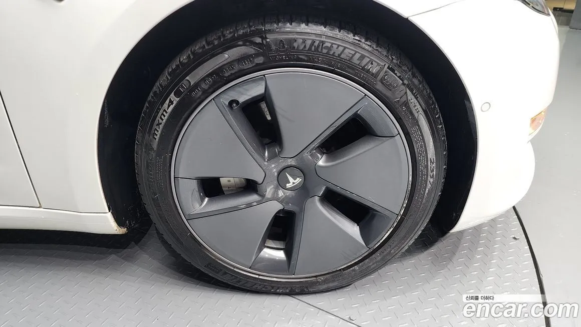 Tesla Model 3 2021 из KR, фото 5