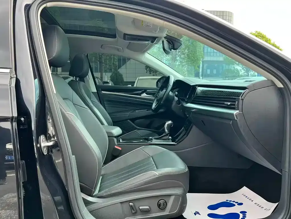 Volkswagen Passat — фото 7