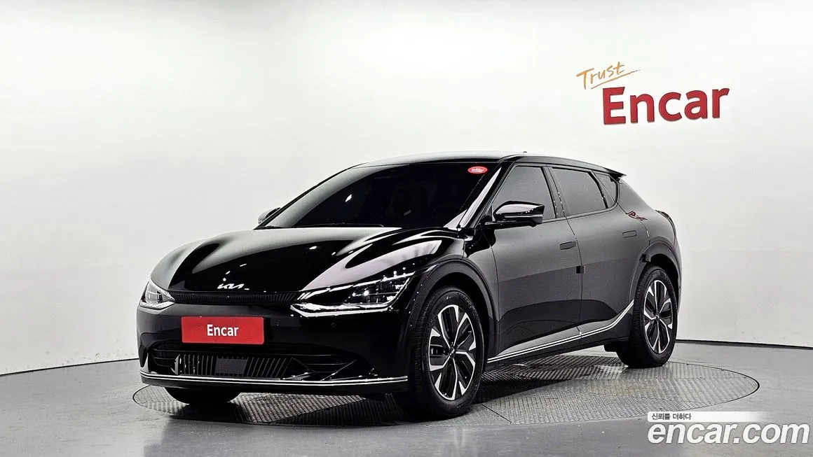 Kia EV6 — фото 1