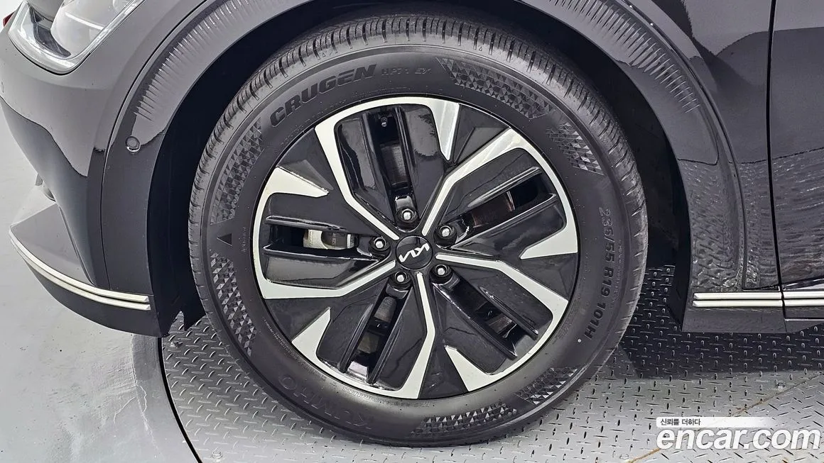 Kia EV6 — фото 5