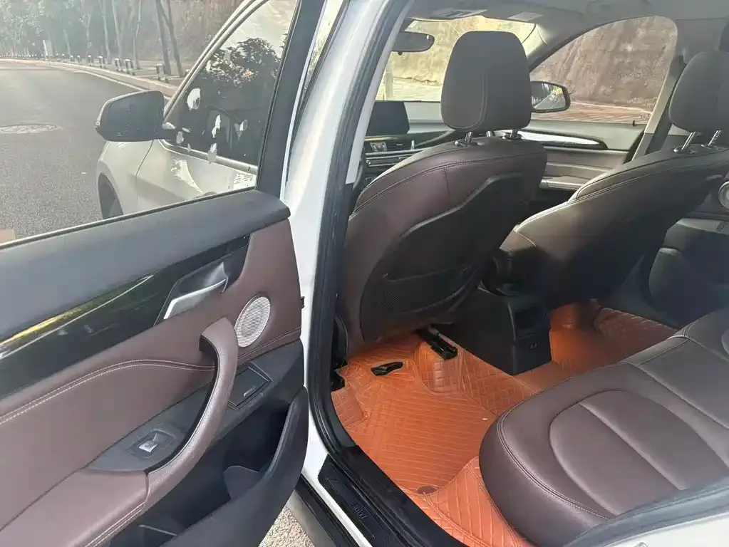 BMW X1 2021 из CN, фото 7