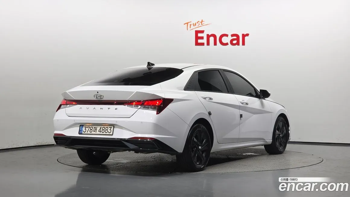 Hyundai AVANTE — фото 2