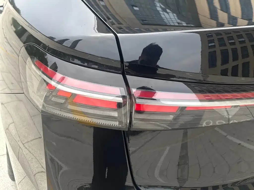 Volkswagen Passat — фото 6