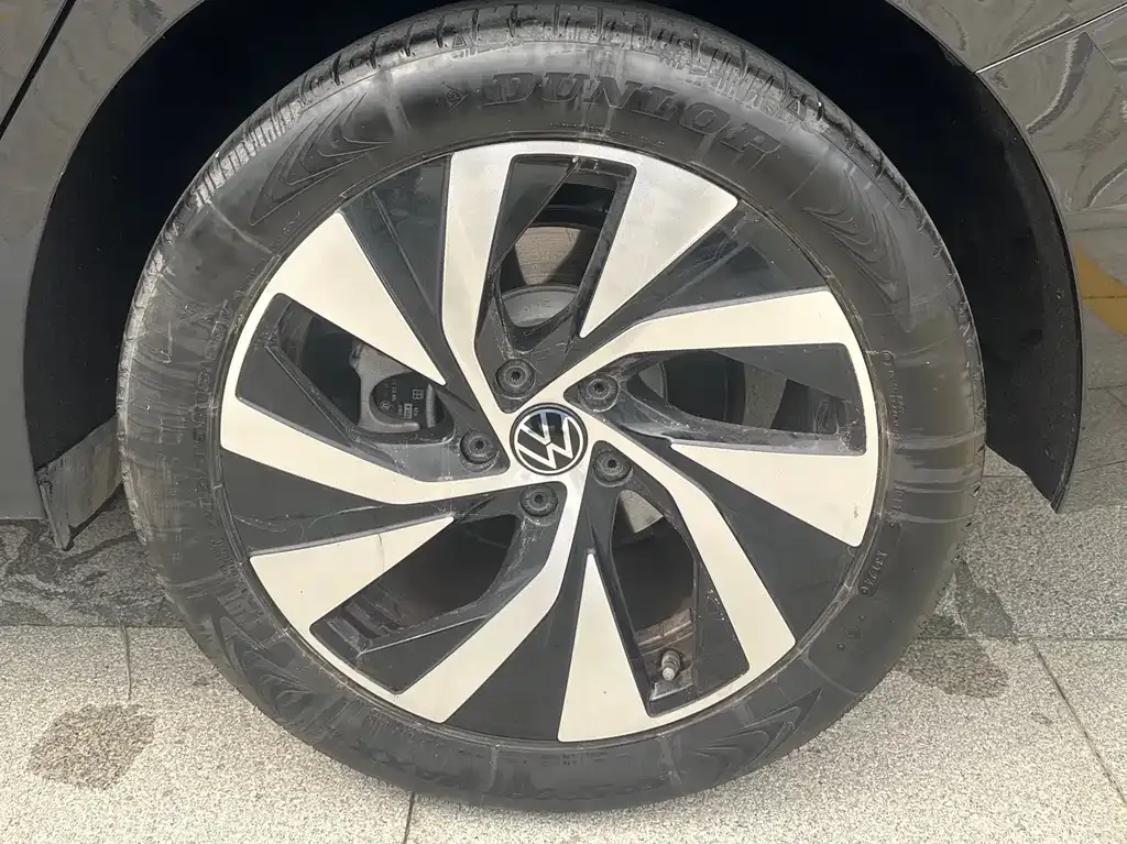 Volkswagen Passat — фото 7