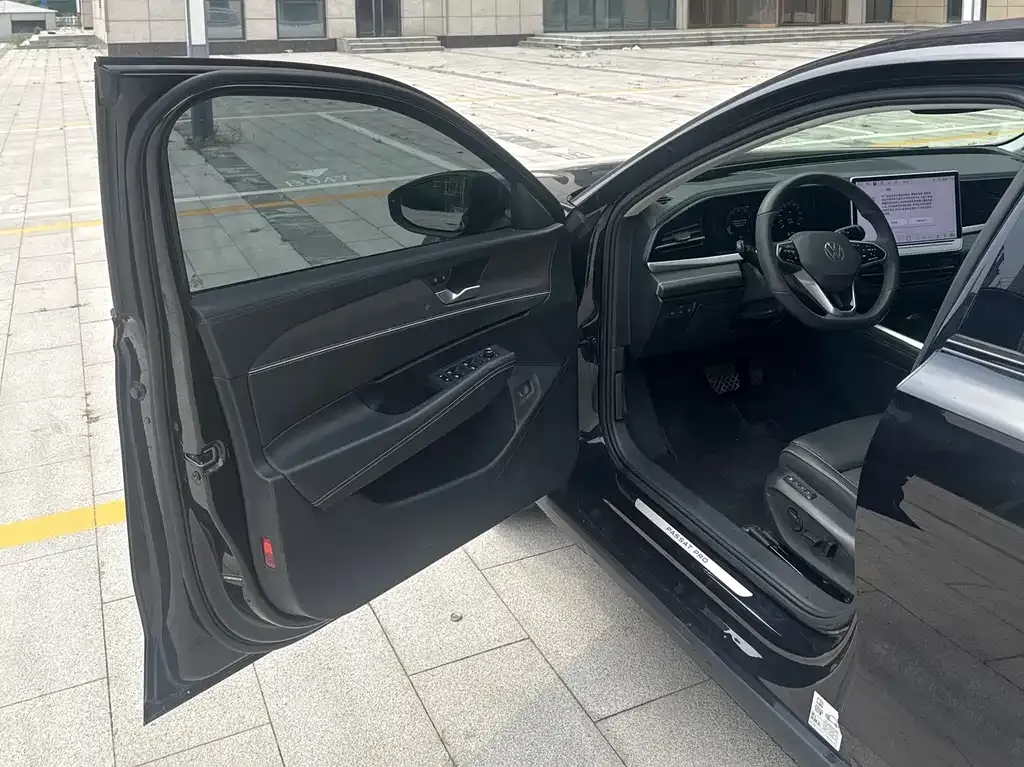 Volkswagen Passat — фото 8