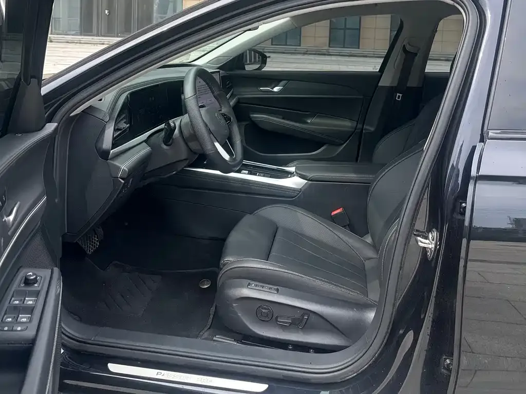 Volkswagen Passat — фото 9