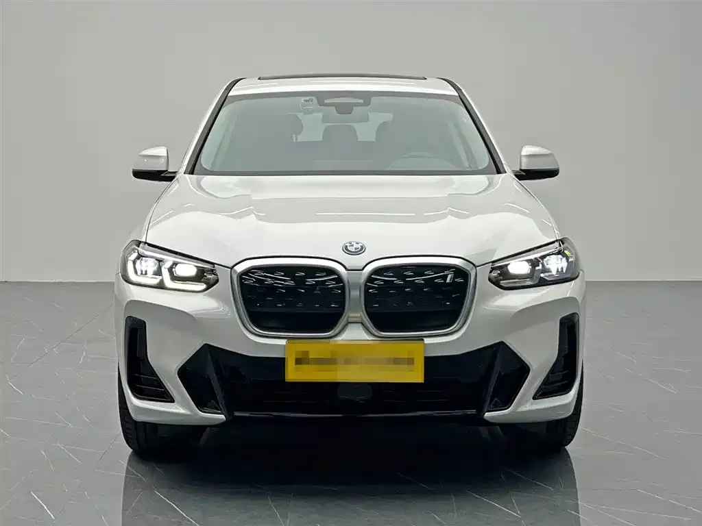 BMW iX3 2024 из CN, фото 2