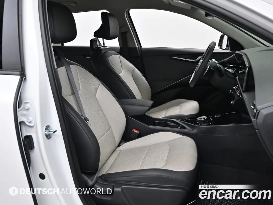 Kia Niro — фото 10