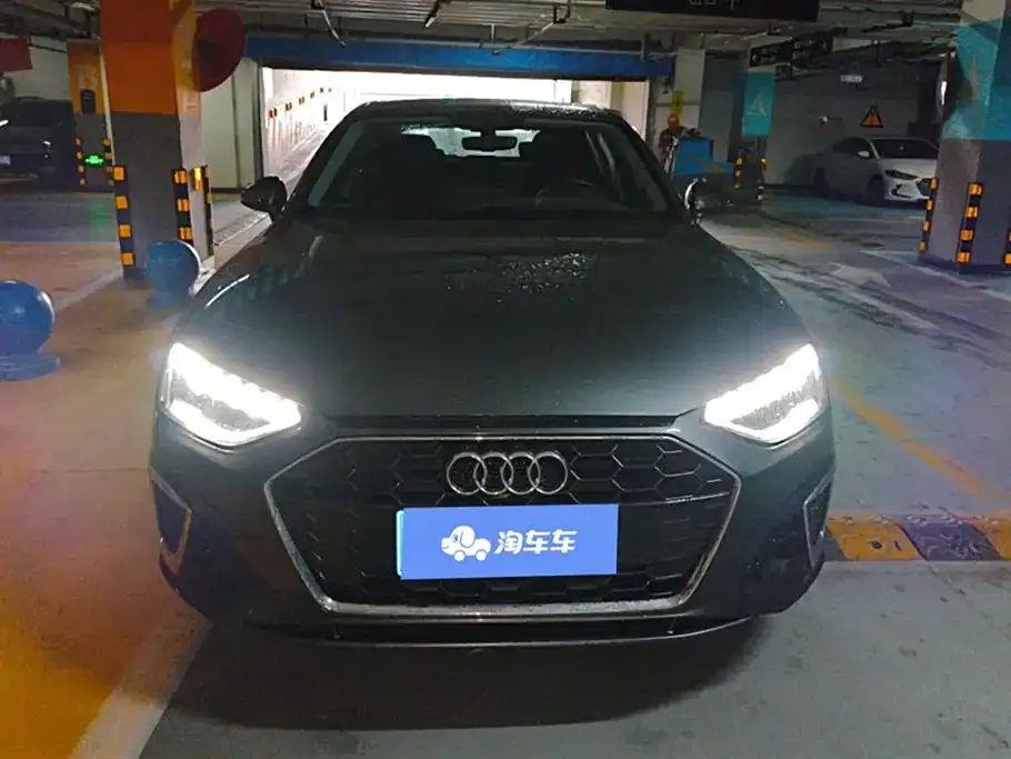 Audi A4L 2021 из CN, фото 2