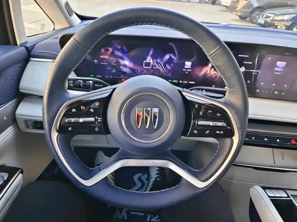 Buick GL8 Hybrid — фото 9
