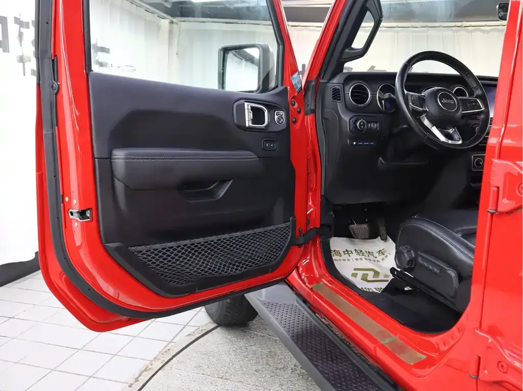 Jeep Wrangler PHEV 2021 из CN, фото 5