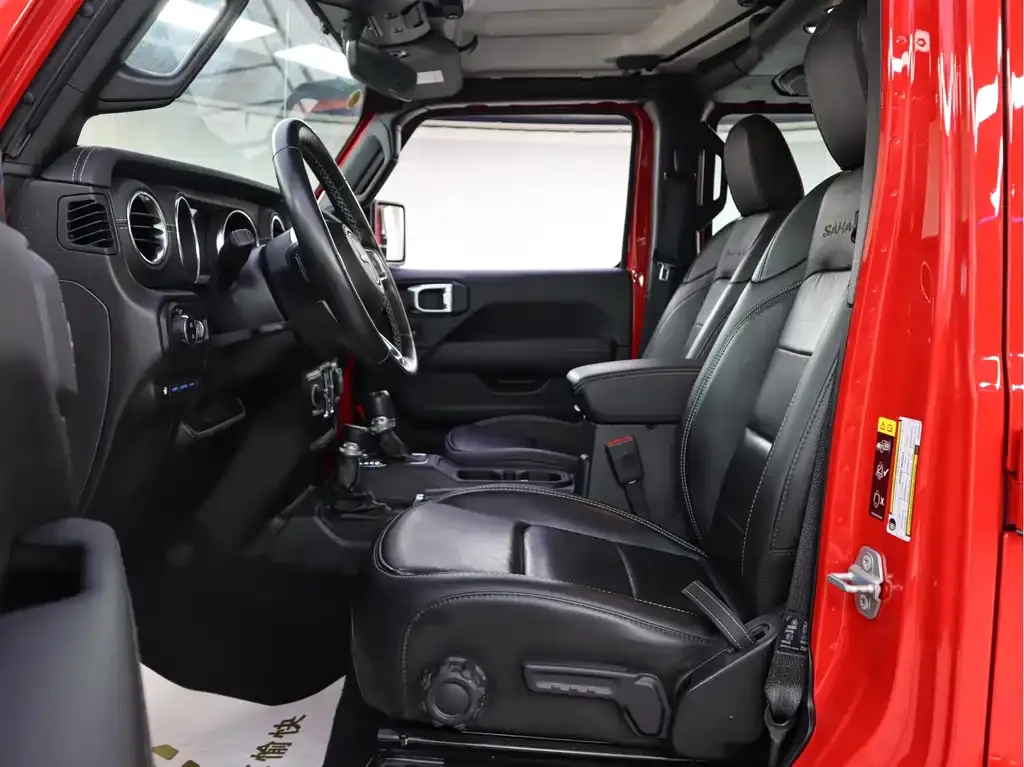 Jeep Wrangler PHEV 2021 из CN, фото 6