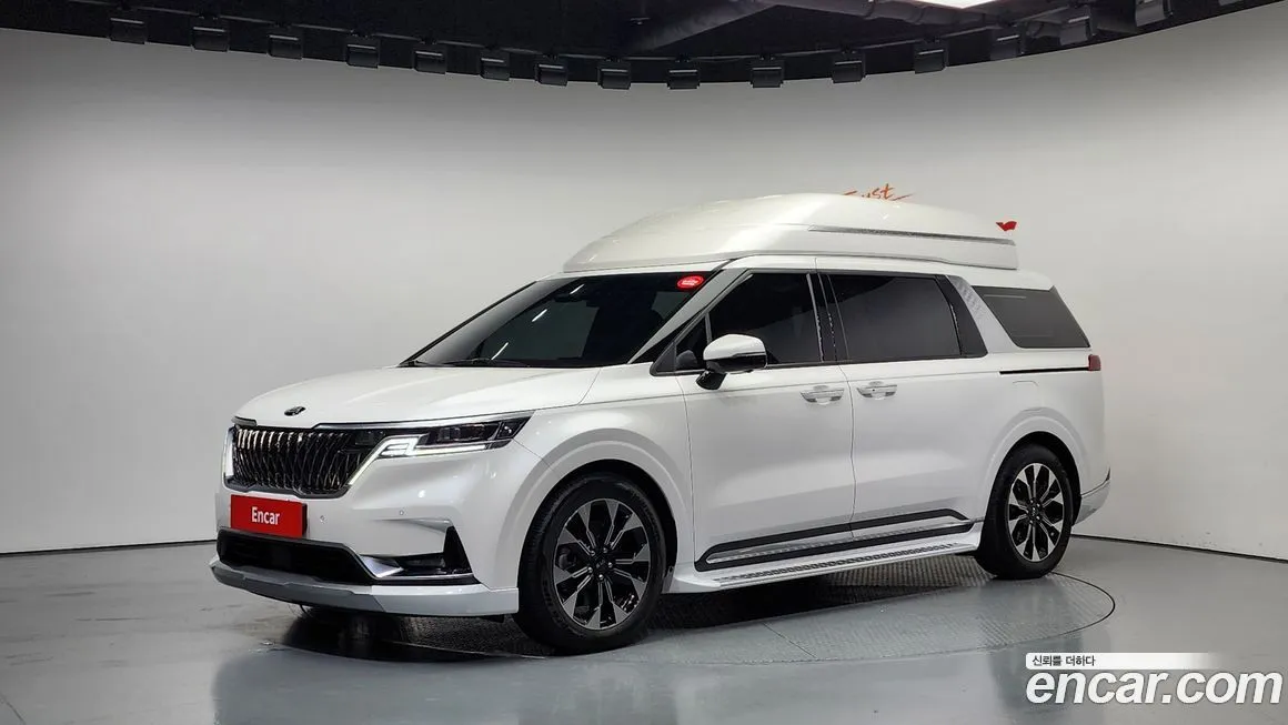 Kia Carnival — фото 1
