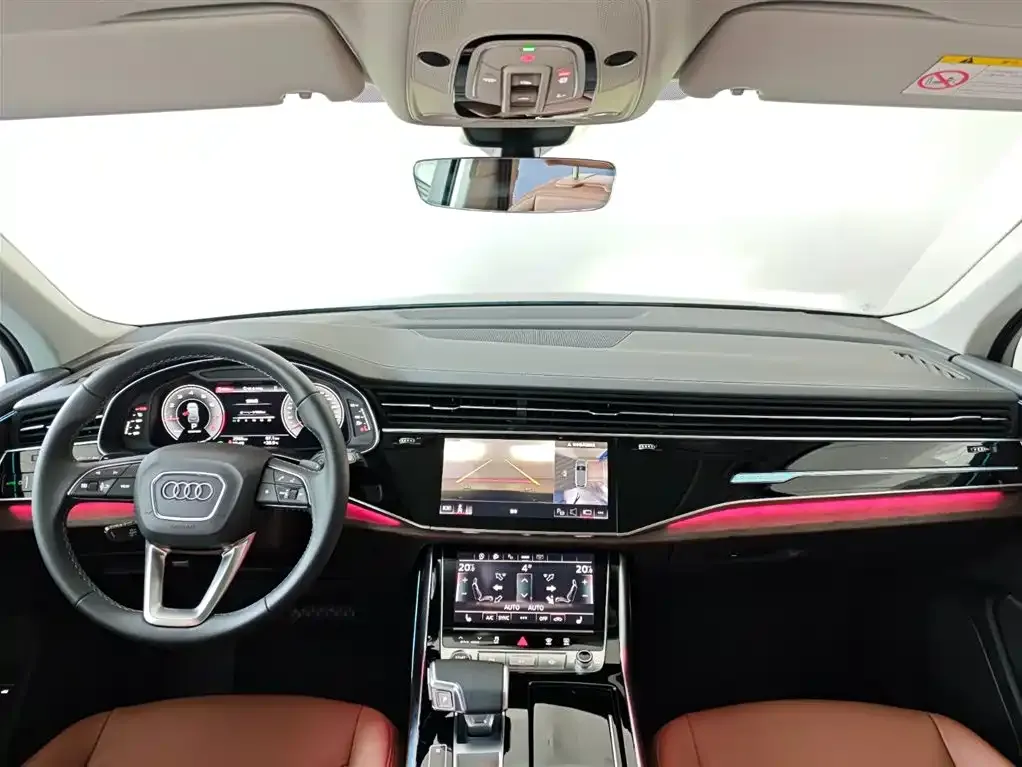 Audi Q7 — фото 7