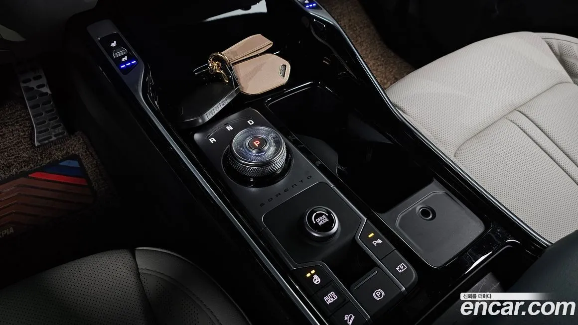 Kia Sorento — фото 9